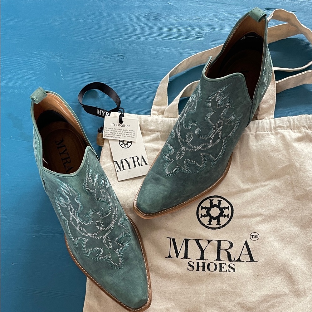 Myra Teal Western Booties NWT Size 11